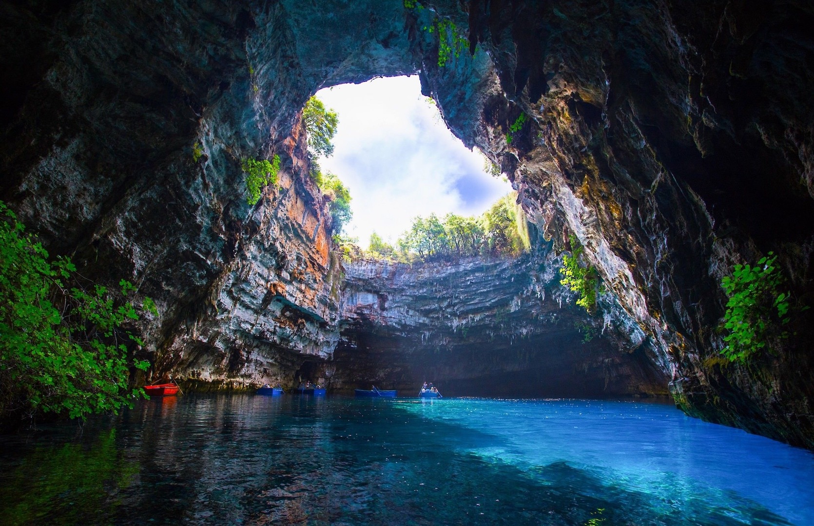 melissani cave greece tours