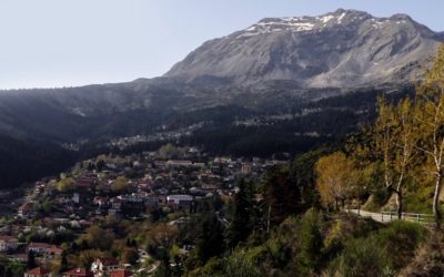 Arta, una ciudad rodeada de montañas